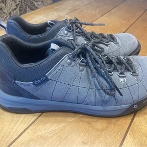 Oboz Beall Low Hiking Shoe Lava Rock Suede Size 9 EXCELLENT USED CONDITION!